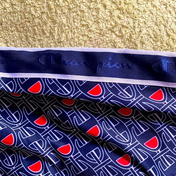 Champion bomber style casual jacket . Size large . Navy blue . NWT ! - Picture 8 of 10